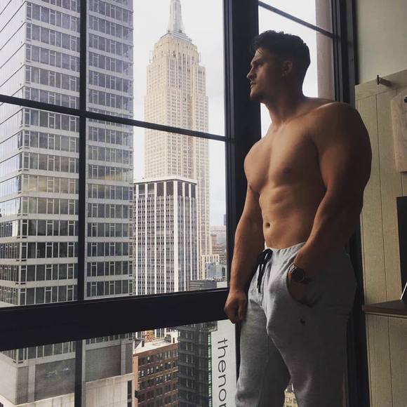 Profile Picture of Joey Bailey (@joeyt800) on Poshmark