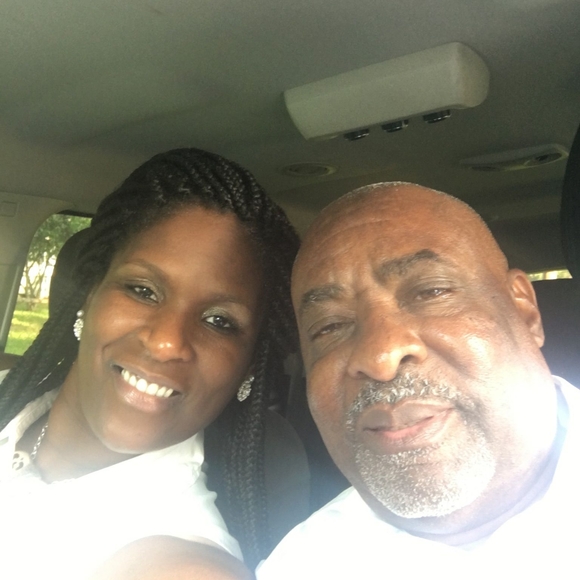 Profile Picture of Floyd Dudley (@floyddudley) on Poshmark