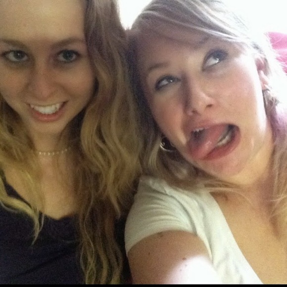 Profile Picture of Rachel Bayerle (@rachelebayerle) on Poshmark