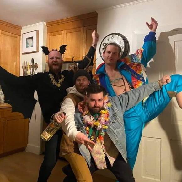 Alex Wickett - Poshmark Profile Picture of Alex Wickett (@ajwic1) on Poshmark