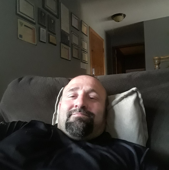 Profile Picture of Brandon Carlburg (@brandoncarlburg) on Poshmark