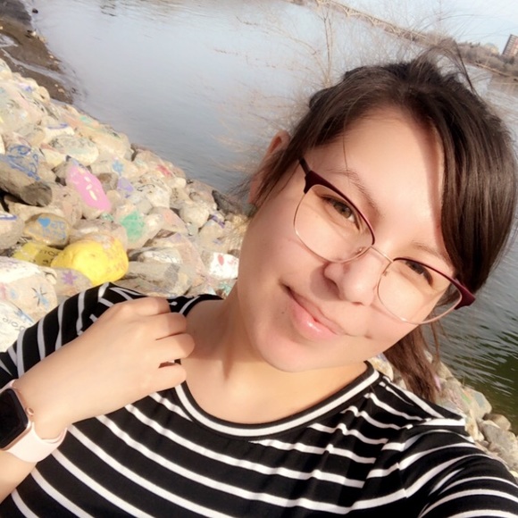 Profile Picture of Oneita Ballantyne (@oneitaball1) on Poshmark