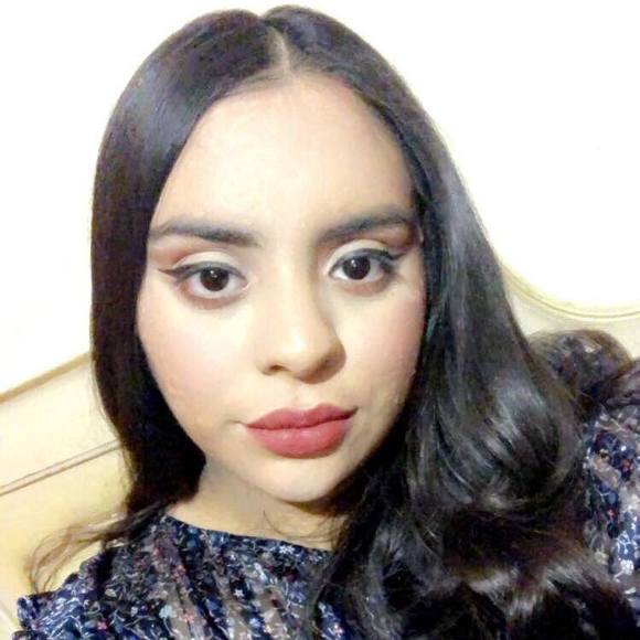 Profile Picture of Daniela Zapata (@abbyprettycute) on Poshmark