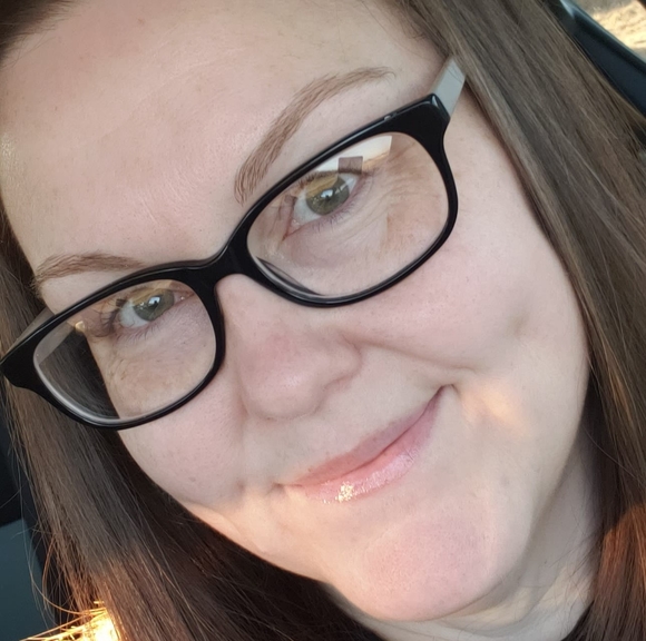 Profile Picture of Brandy Qualls (@lannyb1021) on Poshmark