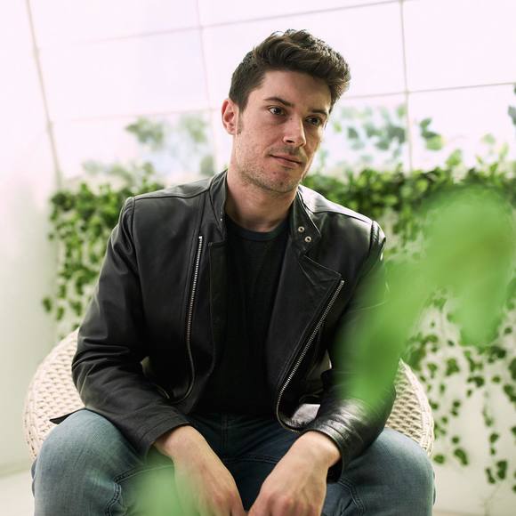 Profile Picture of Michael Kollen (@michaelkollen) on Poshmark