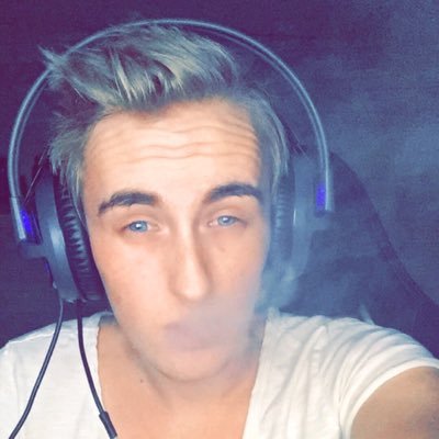 Alex Ericson - Twitter Profile Picture of Alex Ericson (@cuzimawsume) on Twitter