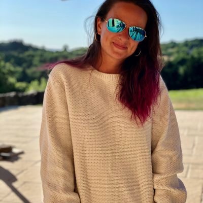 Profile Picture of Chloé Magalie James (@chloe_m_james) on Twitter