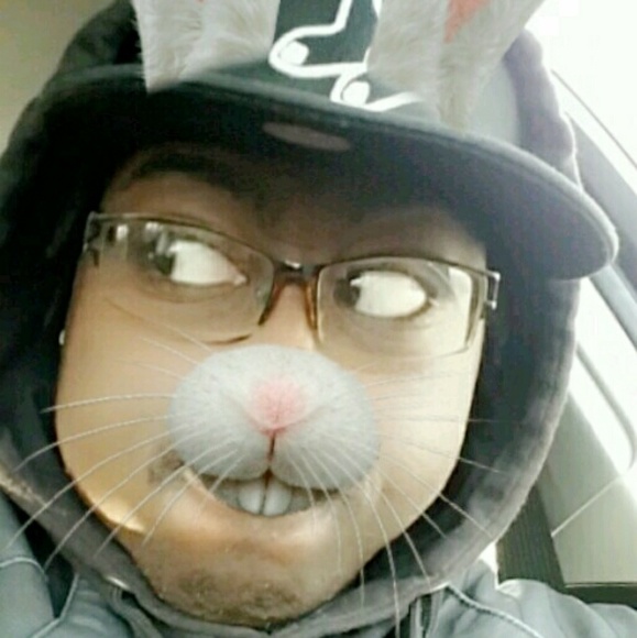 Profile Picture of Mackenzie Osias (@mackosias617) on Poshmark