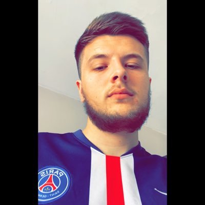 Profile Picture of Dan (@DanielRogers98) on Twitter