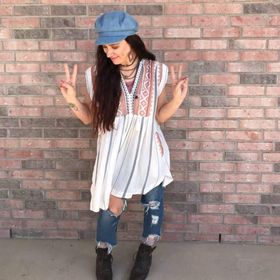 Profile Picture of Jessica Solomon (@sunflowerjess) on Pinterest