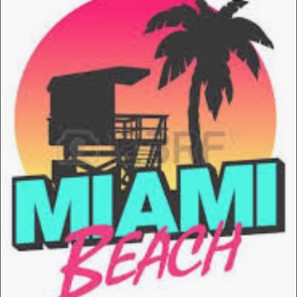 Profile Picture of Pamela Carroll (@kademiami) on Poshmark