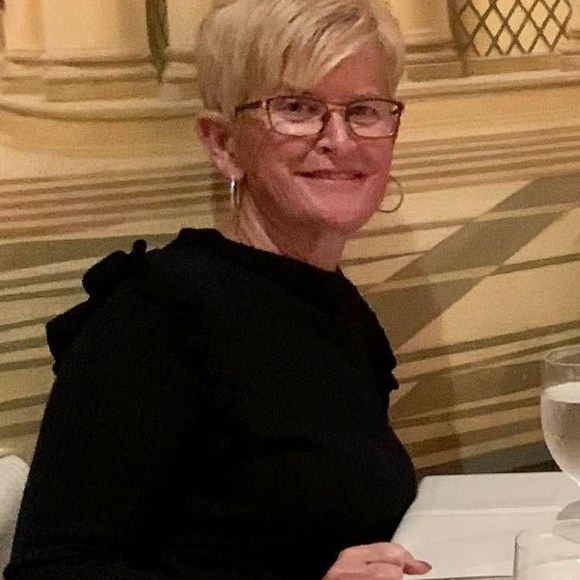 Profile Picture of Sheila Malamut (@sa818) on Poshmark