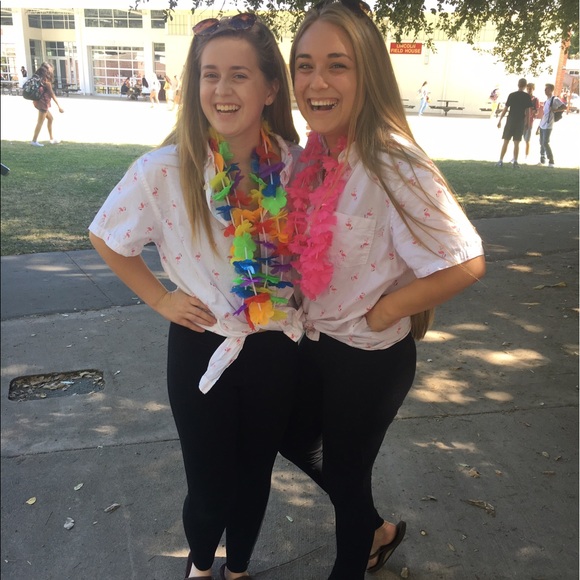 Profile Picture of Taryn Tindill (@taryntindill) on Poshmark