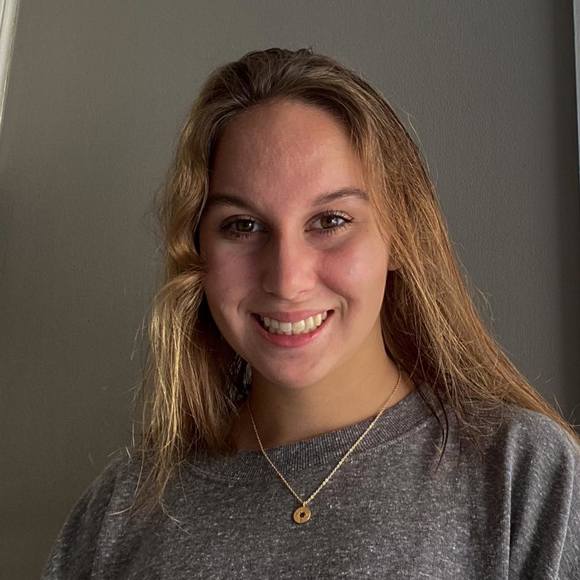 Profile Picture of Ava Freeman (@avafreeman125) on Poshmark