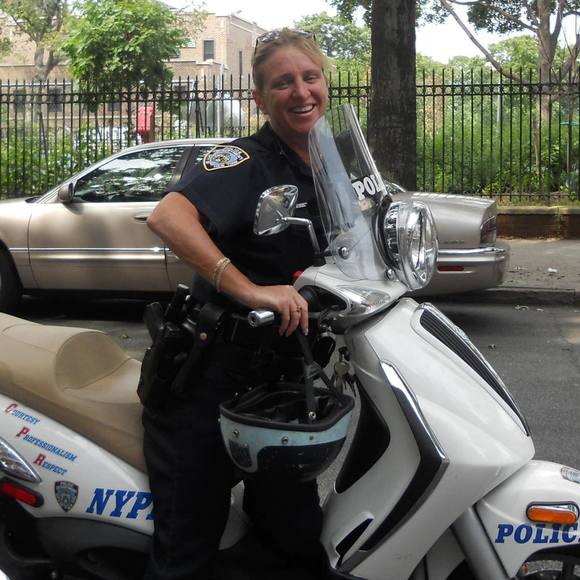 Profile Picture of Ann marie Breheny (@annieb7943) on Poshmark