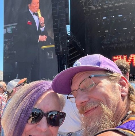 Profile Picture of Rick Vanbilliard (@rickvanbilliard) on Poshmark