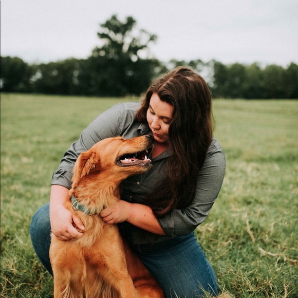 Hannah Uhrich - Poshmark Profile Picture of Hannah Uhrich (@hannahgraceu) on Poshmark