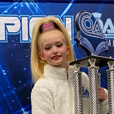 Profile Picture of Elizabeth Archibald (@Elizabe45088652) on Twitter