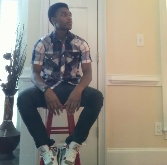 Profile Picture of Kenneth Rollerson (@krollerson) on Poshmark