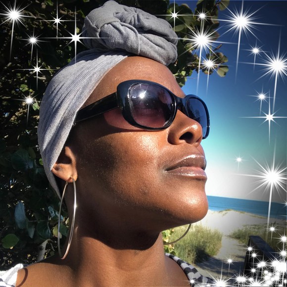 Profile Picture of Dawn Hargrett (@dawn_hargrett) on Poshmark