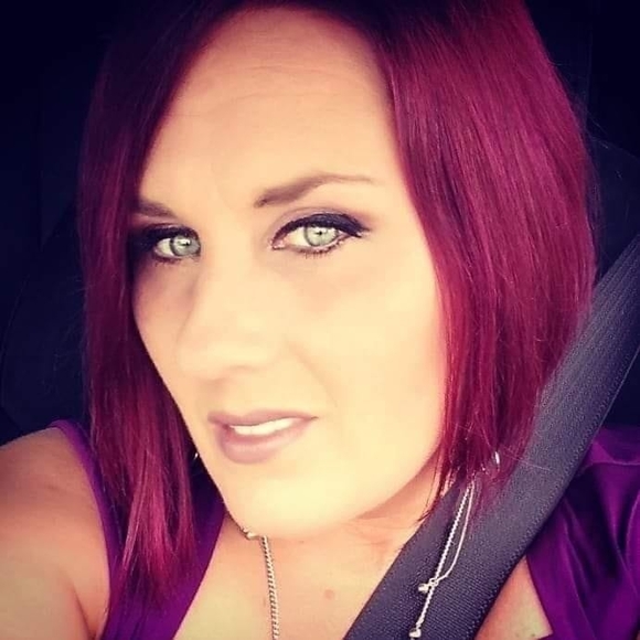 Profile Picture of Kacee Porter (@kaceeporter) on Poshmark