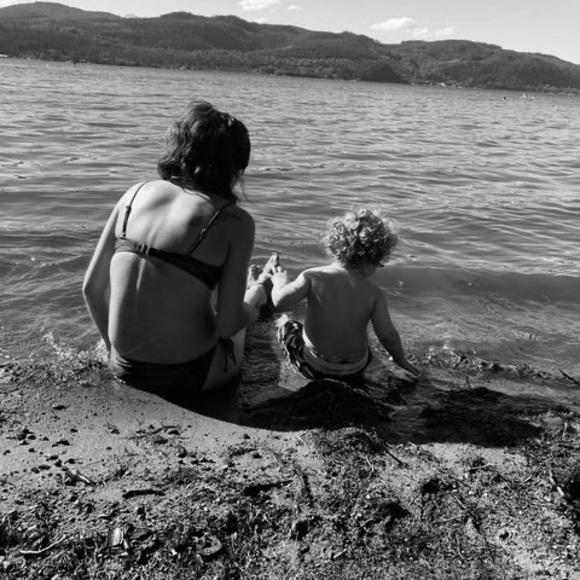 Profile Picture of Kayla Delorey (@kayla_delorey) on Poshmark