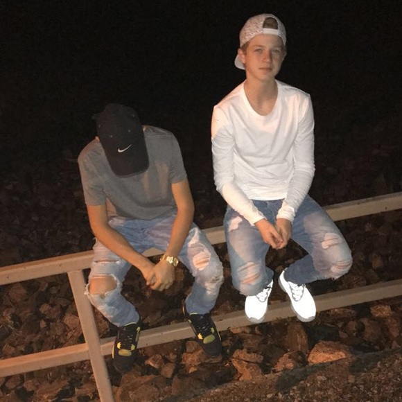 Profile Picture of Colby Dismond (@colbydiamond) on Poshmark