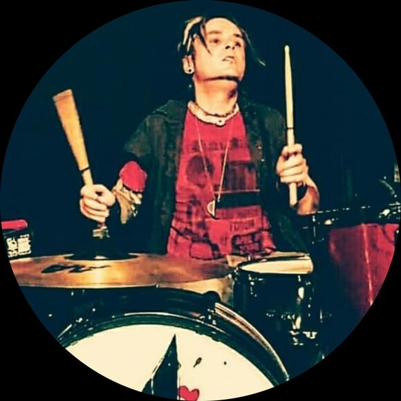 Profile Picture of Eddie Baldwin (@eddieland27) on Poshmark