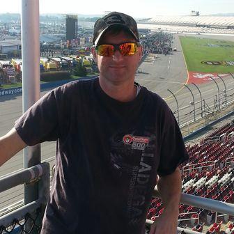 Profile Picture of Jeremy Sawyer (@jeremydsawyer73) on Twitter