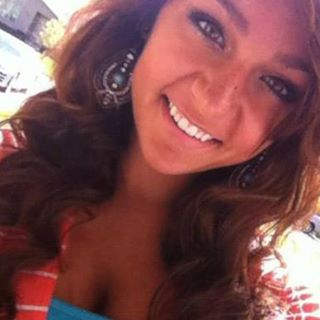 Profile Picture of Andrea Owens (@andrea7899) on Facebook