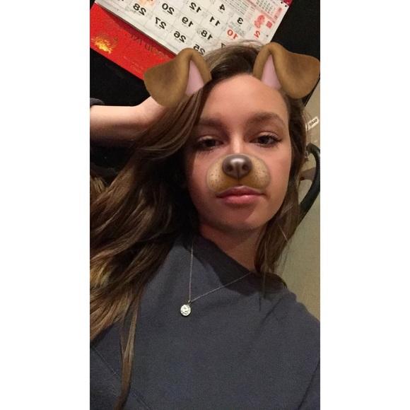 Profile Picture of Sadee Hunter (@sadeehunter) on Poshmark