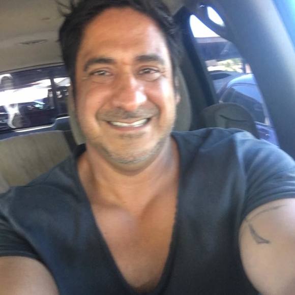 Profile Picture of James Plasencio (@jamesplasencio) on Poshmark