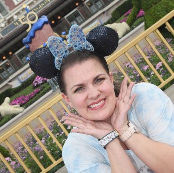 Profile Picture of Amanda Jolly (@amandajolly1780) on Poshmark