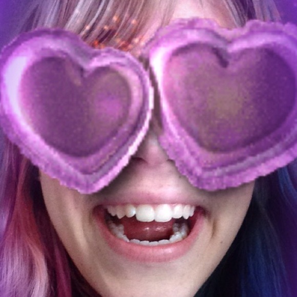 Profile Picture of Molly Burgeyy (@mollyadelaide) on Poshmark