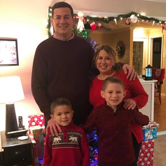 Profile Picture of Kelly Leogrande (@kelly9d84) on Poshmark