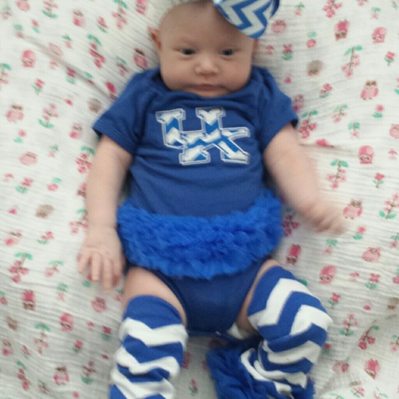 Profile Picture of Lori Kemp (@lorivanrn) on Poshmark