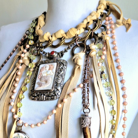 Profile Picture of Marzia Gugliotta (@marziagdesigns) on Poshmark