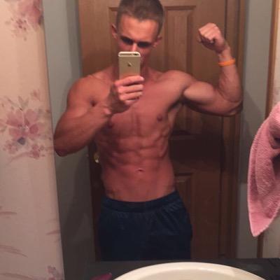 Profile Picture of John Lahr (@JayTeeLahr) on Twitter