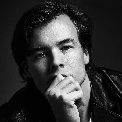 Profile Picture of James_Roseman (@JamesRoseman10) on Twitter