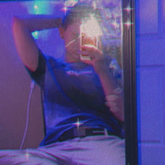 Profile Picture of Alexander Hartman (@alexanderhartma) on Poshmark