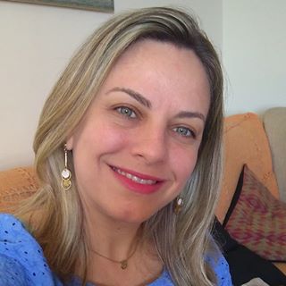 Profile Picture of Cintia Capobianco Tolomelli (@cintia.capobiancotolomelli) on Facebook