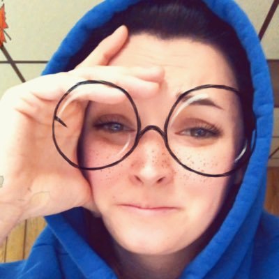 Profile Picture of Dawn Wolfe (@thewolfe34) on Twitter