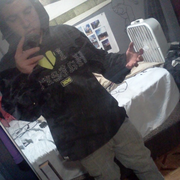 Profile Picture of Eric Gammon (@egammon1993) on Poshmark