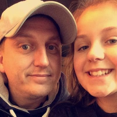 Profile Picture of Stephen Hunt (@Huntyyy) on Twitter