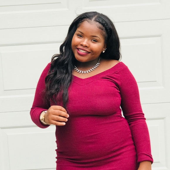 Profile Picture of Gabrielle Redding (@gabchristinaa) on Poshmark