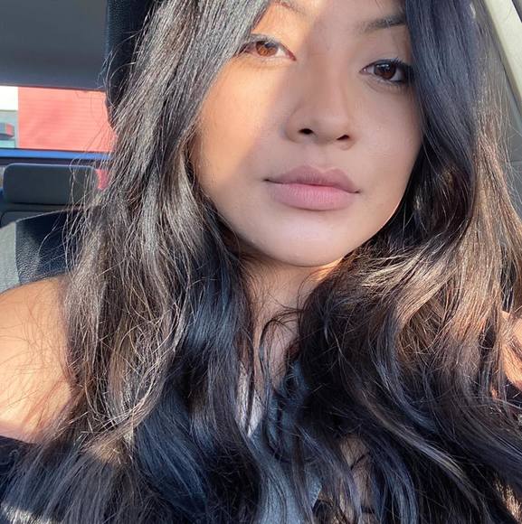 Profile Picture of Jacqueline Sernas (@jackie9821350) on Poshmark