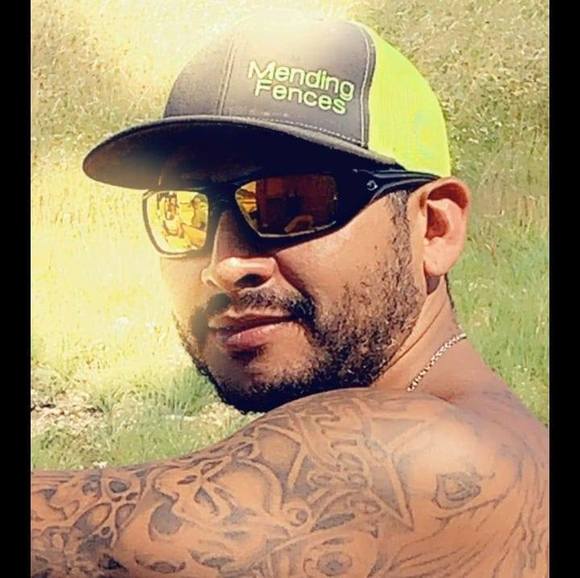 Profile Picture of Santiago Cervera (@sanchocont32) on Poshmark