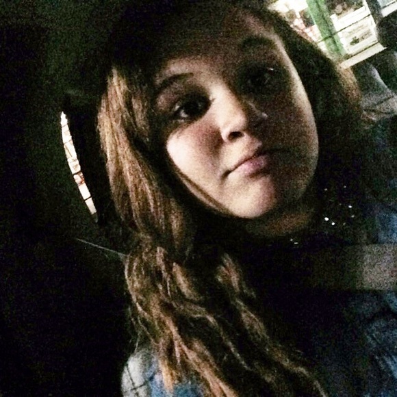 Profile Picture of Adriana Phillips (@aphill123) on Poshmark