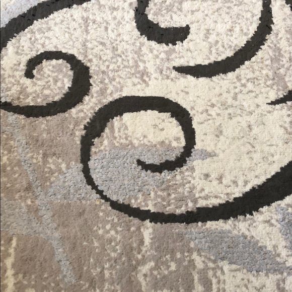 Profile Picture of Howard Sun (@howardsun) on Poshmark