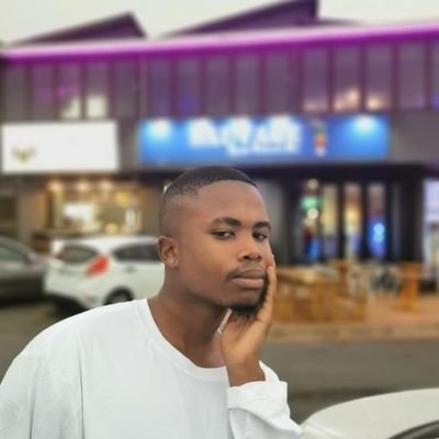 Profile Picture of I Don't Know What I'm Doing Anymore (@phea_world) on Twitter